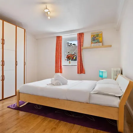 Cozy 3br Townhome Walk To Center & Park Free Luxembourg