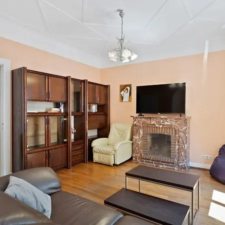 Cozy 3br Townhome Walk To Center & Park Free Luxemburg