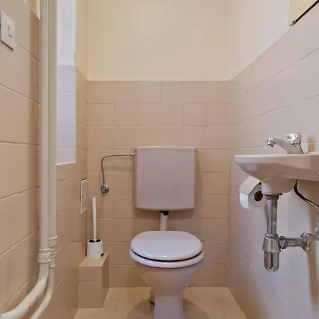 Semesterbostad Cozy 3br Townhome Walk To Center & Park Free Luxemburg