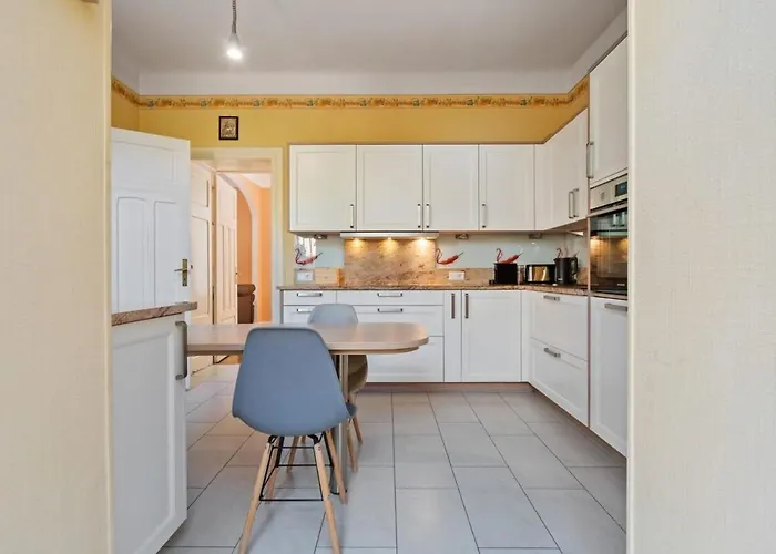 Cozy 3br Townhome Walk To Center & Park Free Dom wakacyjny Luksemburg