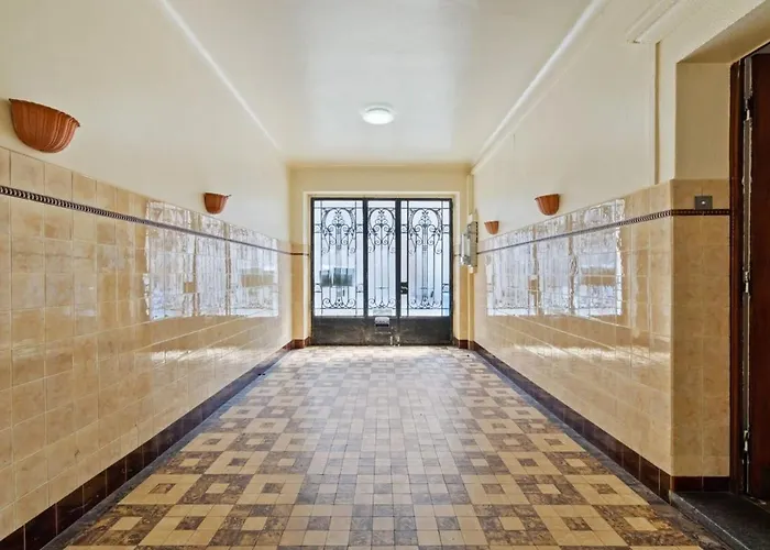 Cozy 3br Townhome Walk To Center & Park Free * Luksemburg